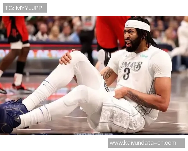 小牛与活塞在NBA夏季联赛中展开激烈对决新星表现引人注目